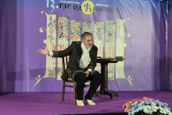 Monodrama izvedena na trgu