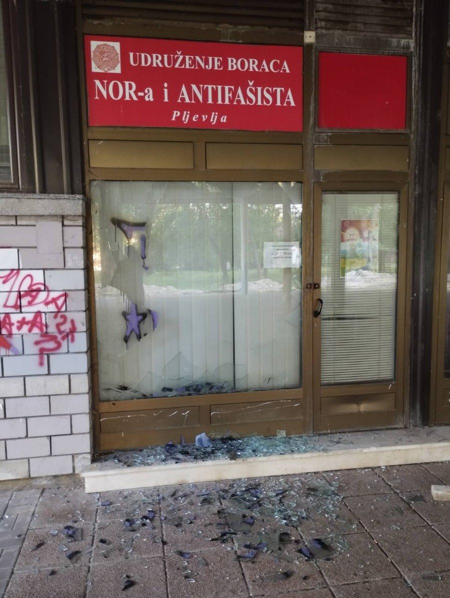 Vandali napali prostorije Udruženja boraca i antifašist u Pljevljima