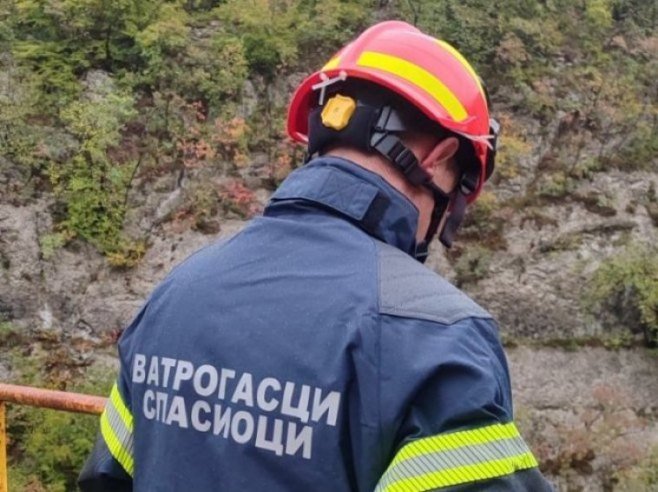 Trebinjski vatrogasci gasili požar u Baošićima