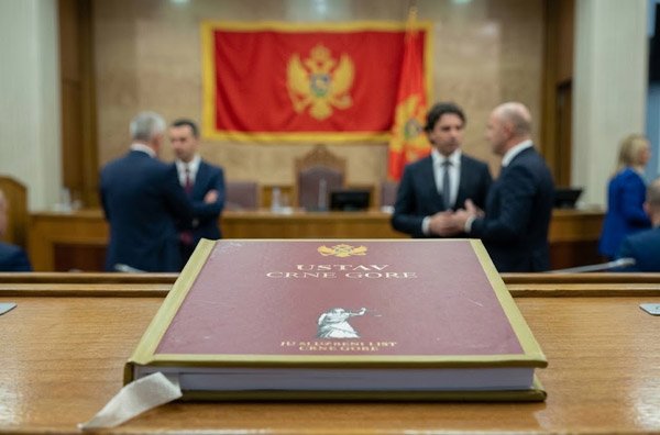 Skupština usvojila predlog za promjenu ustava Crne Gore